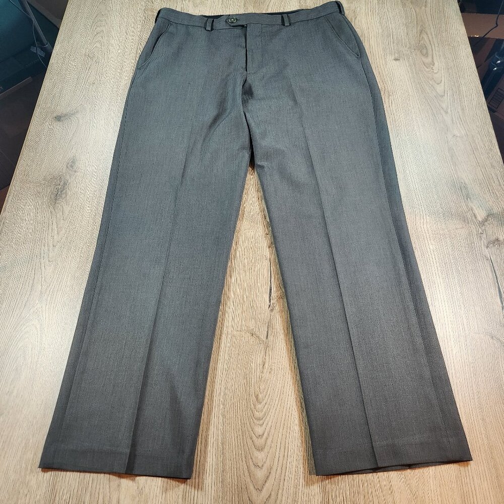 IZOD Men's Gray Dress Pants 36x32 Straight Fit Flat Front Charcoal Office Slacks